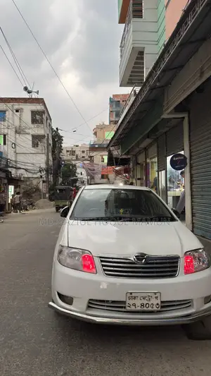 Toyota Corolla 2004 White