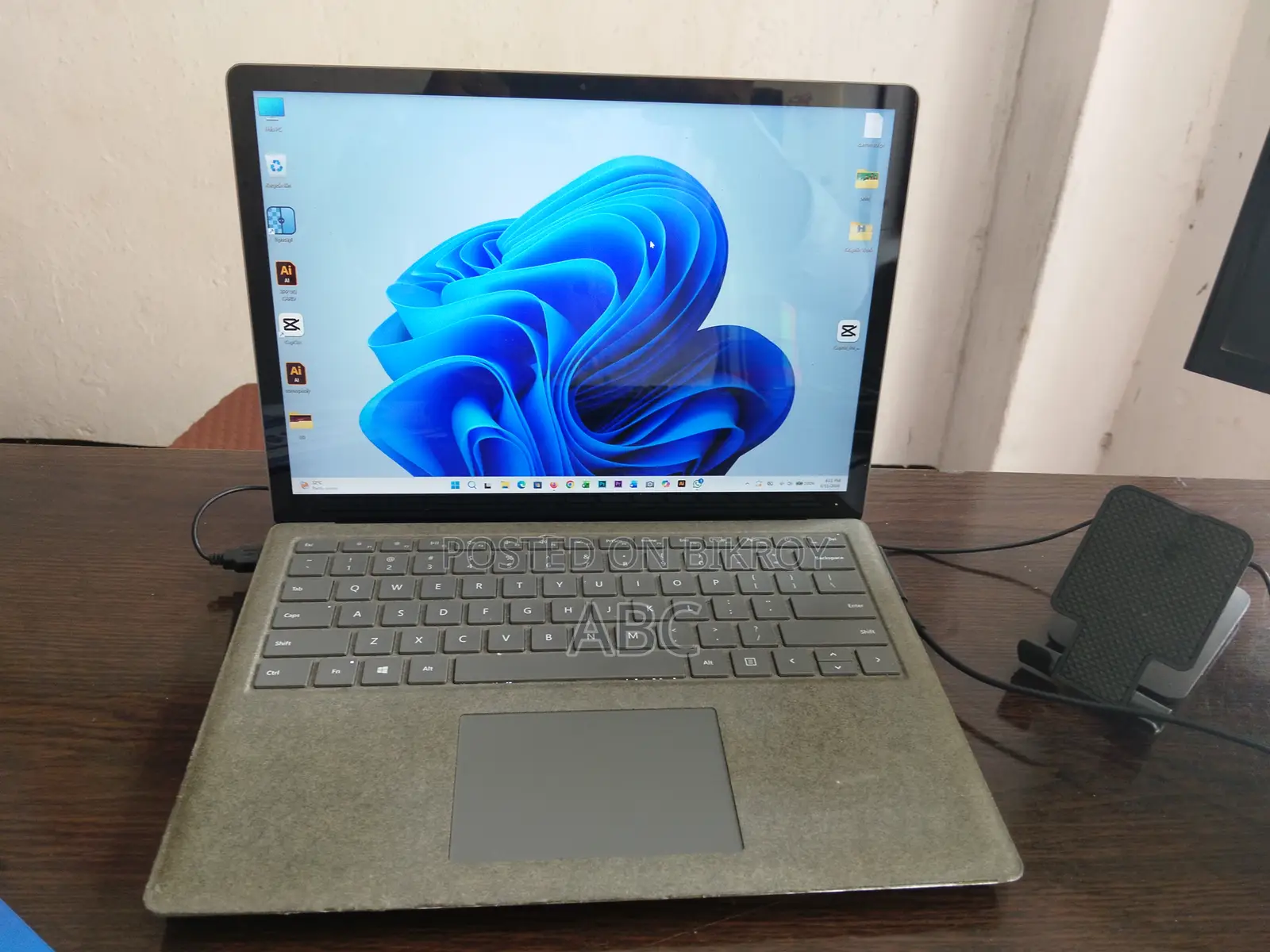 Laptop Microsoft Surface Book 8GB Intel Core I5 SSD 256GB