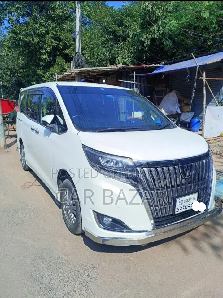 Toyota Noah 2018 Pearl