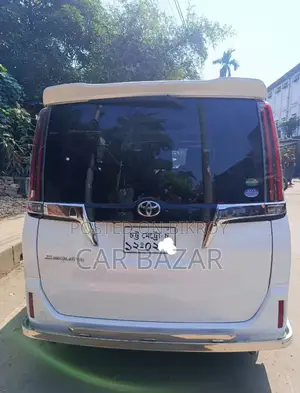 Toyota Noah 2018 Pearl