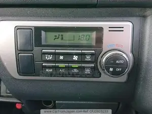 Toyota HiAce 2021 Pearl