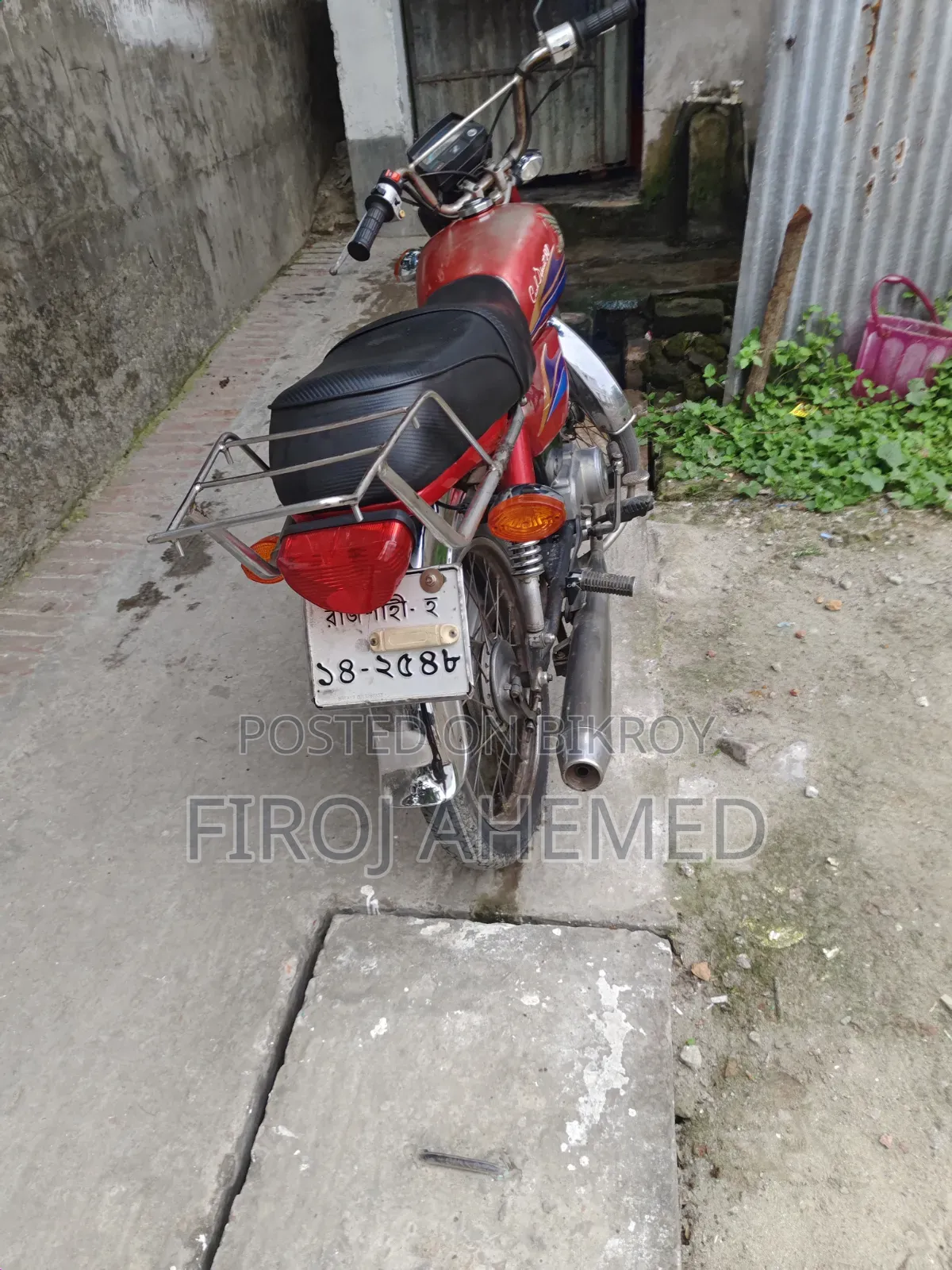 Honda 2000 Red