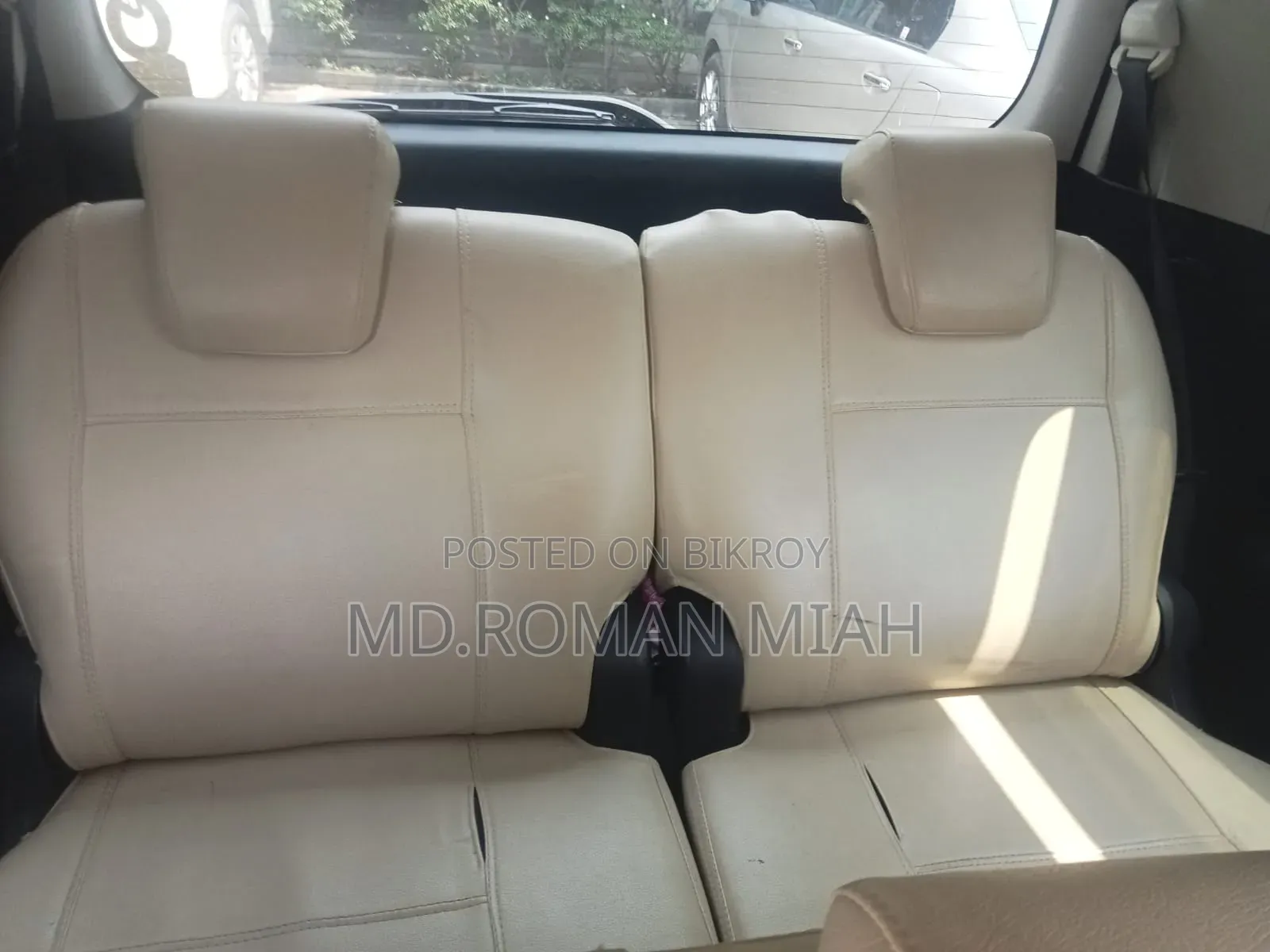 Toyota Noah 2.0 143hp AWD (8 Seater) 2012 Silver
