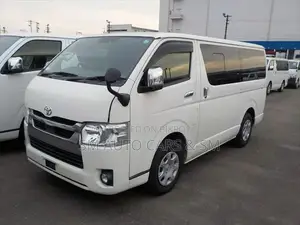 Toyota HiAce 2020 White