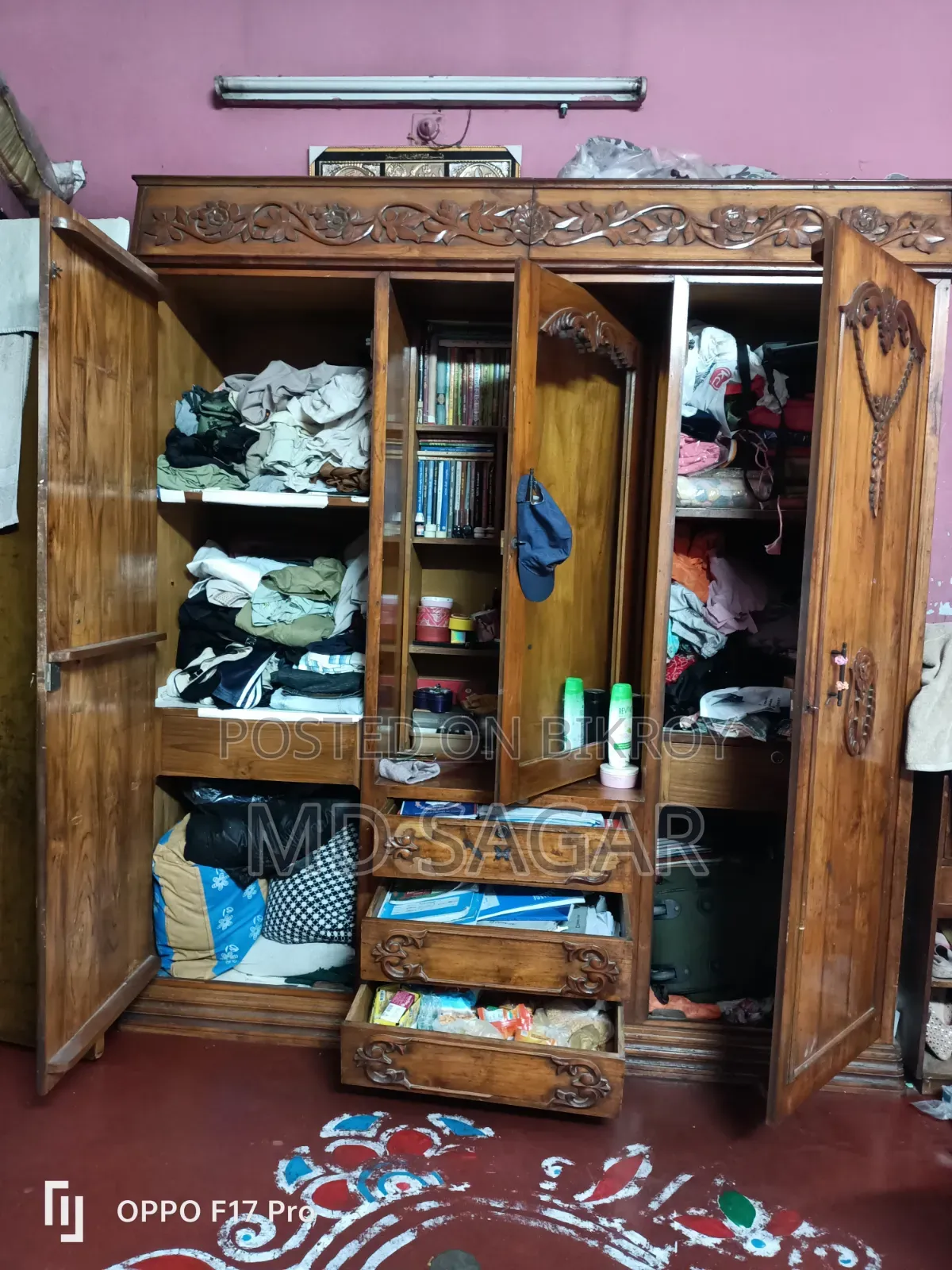 Teak Wood Almirah