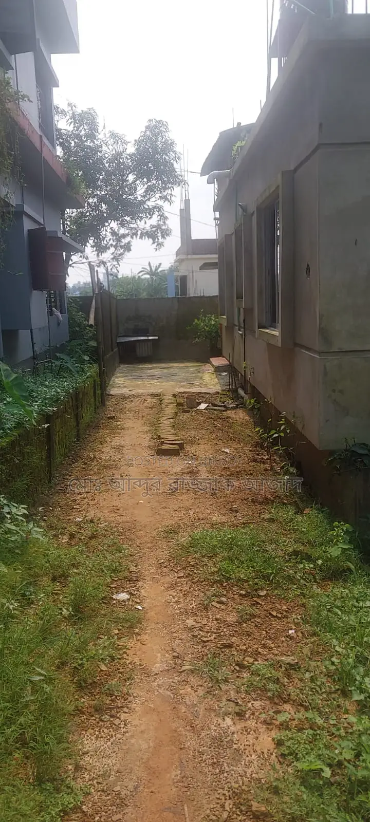 Furnished 3-Bedroom House in Tilagor for Sale