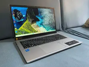 Laptop Acer 4GB Intel SSD 500GB