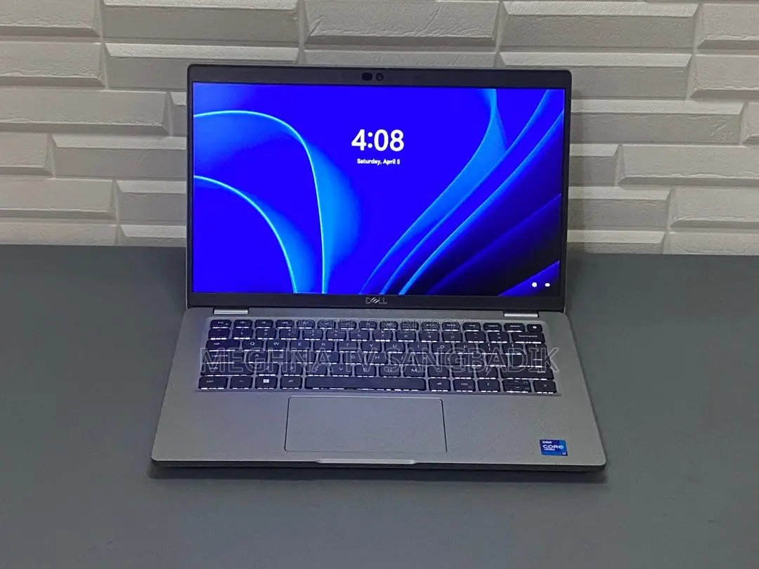 Laptop Dell 4GB Intel SSD 500GB