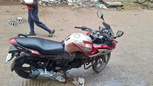 Yamaha FZ 2011 Red