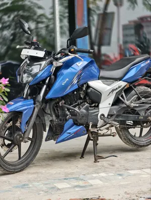 টিভিএস অ্যাপাচি ১৬০ ৪ভি ২০২৪ ব্লু