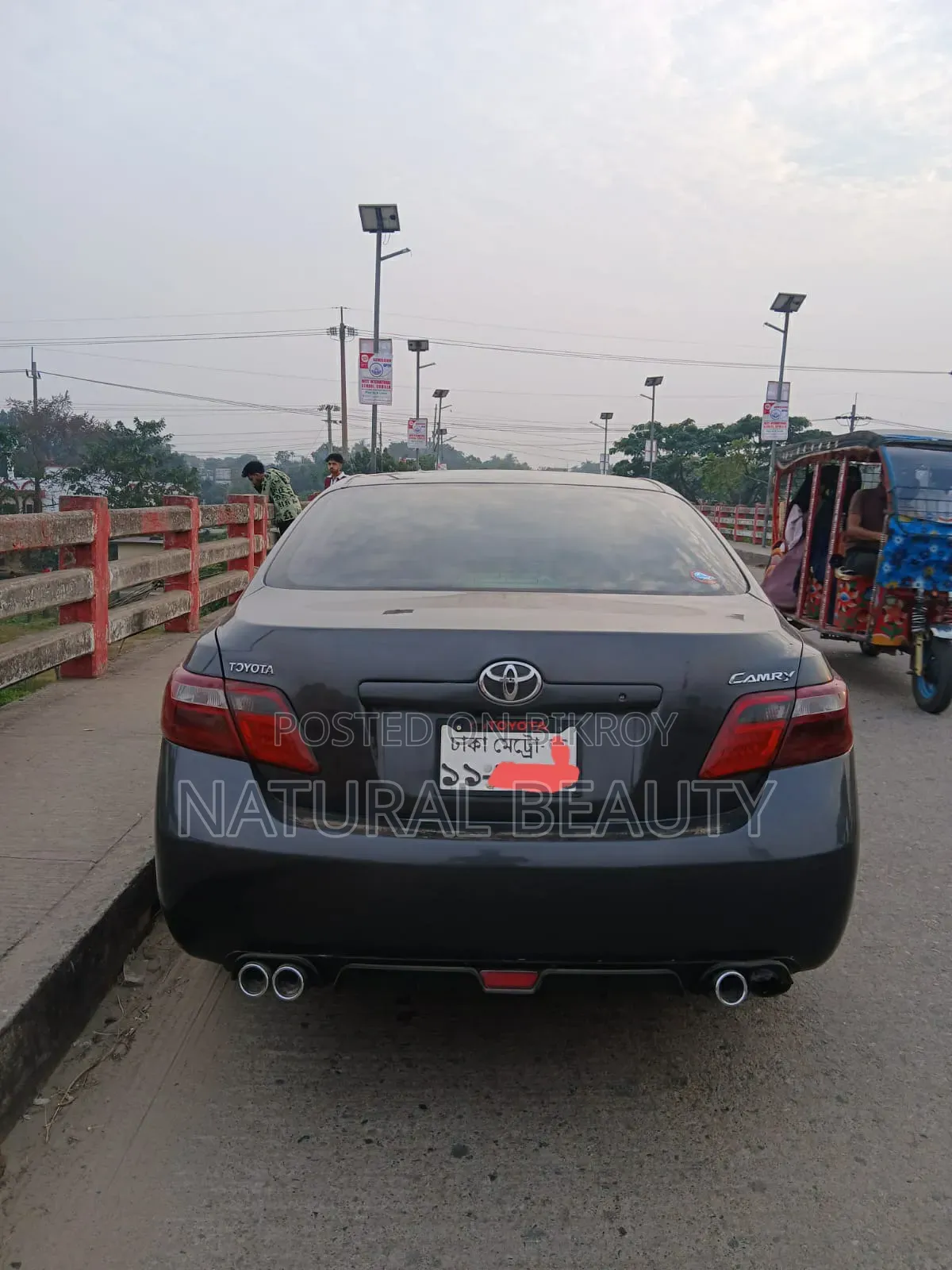 Toyota Camry SE 4-door Sedan (2.4L 4-cylinder 5-speed Automatic) 2006 Gray