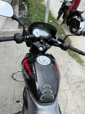বাজাজ পালসার ১৫০ ২০২৩ কালো