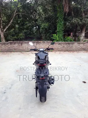 সুজুকি ২০২৩ ব্ল্যাক