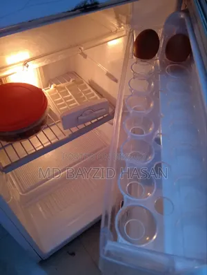 This running fridge will be sold. No problems. Everything is okay.
