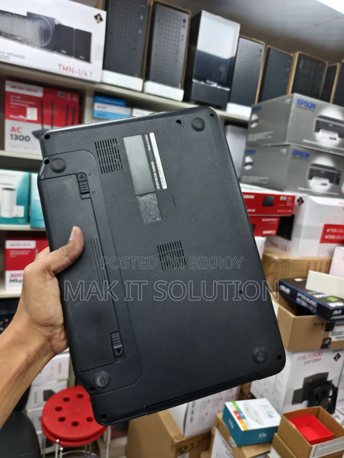 Laptop Dell 4GB Intel Pentium HDD 512GB