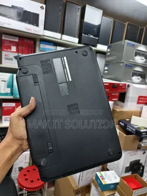 Laptop Dell 4GB Intel Pentium HDD 512GB