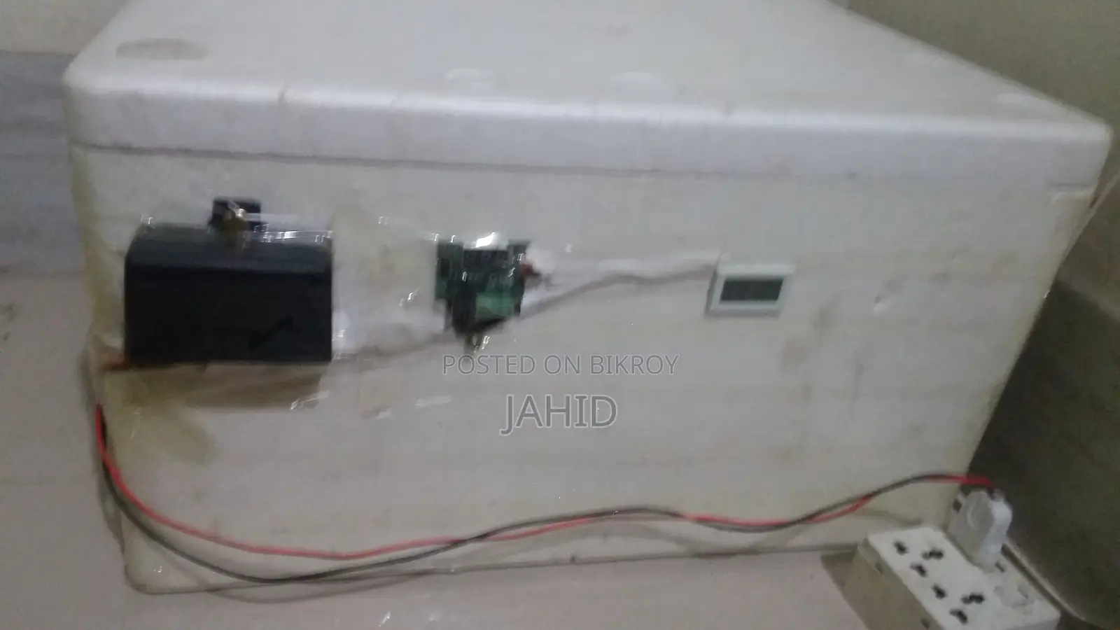 New Semi-Automatic Incubator