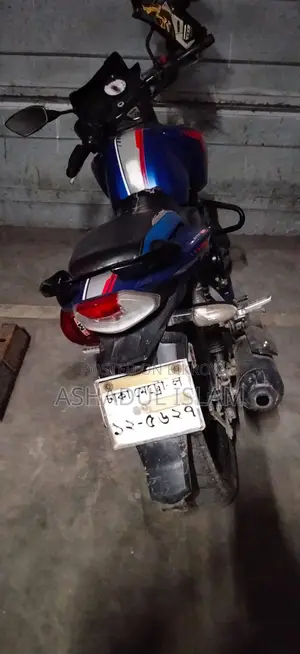 TVS Apache RTR 160 2V 2023 Blue
