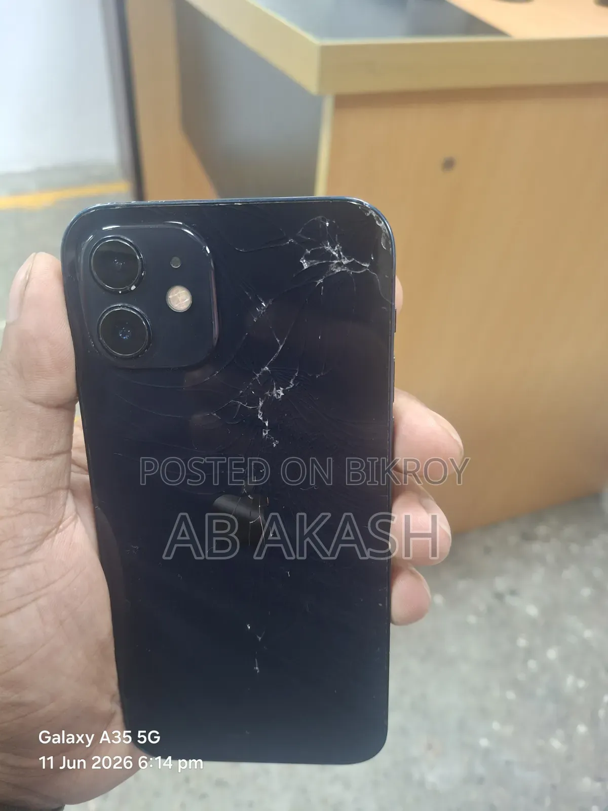 Apple iPhone 12 64 GB Black