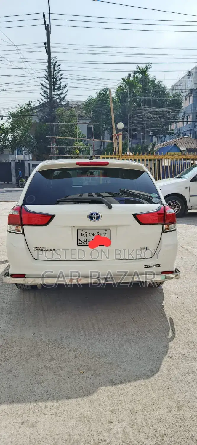 Toyota Corolla Fielder 2016 Pearl