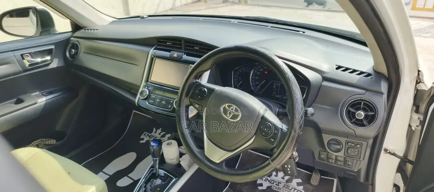 Toyota Corolla Fielder 2016 Pearl