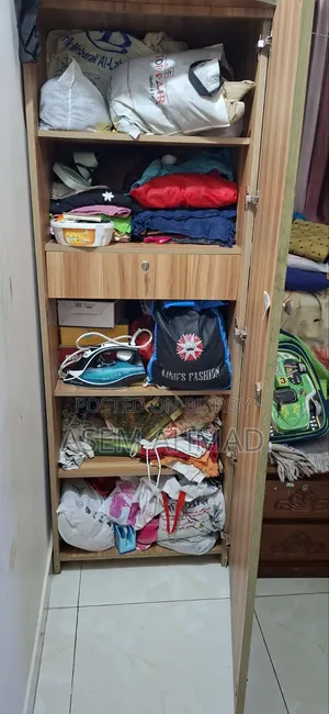 ক্যাবিনেট/ আলমারি