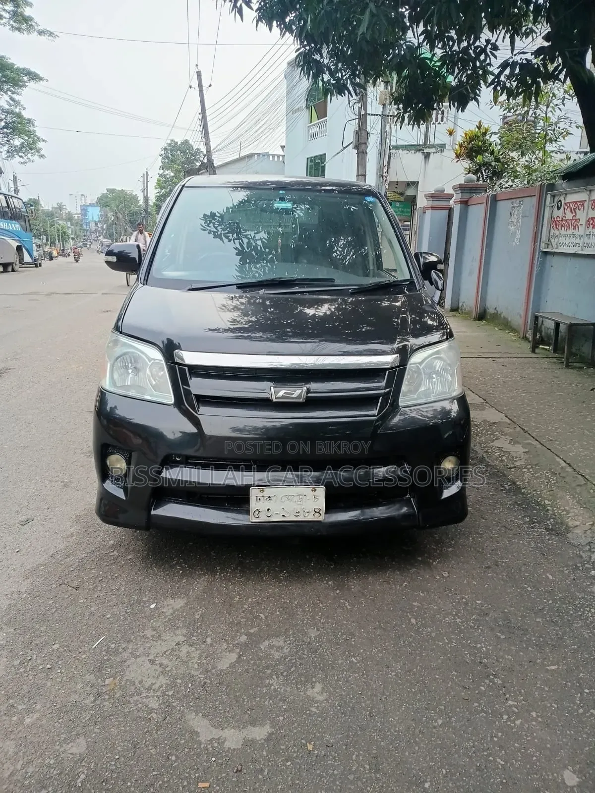 Toyota Noah 2004 Black