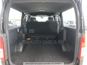 Toyota HiAce 2022 Black