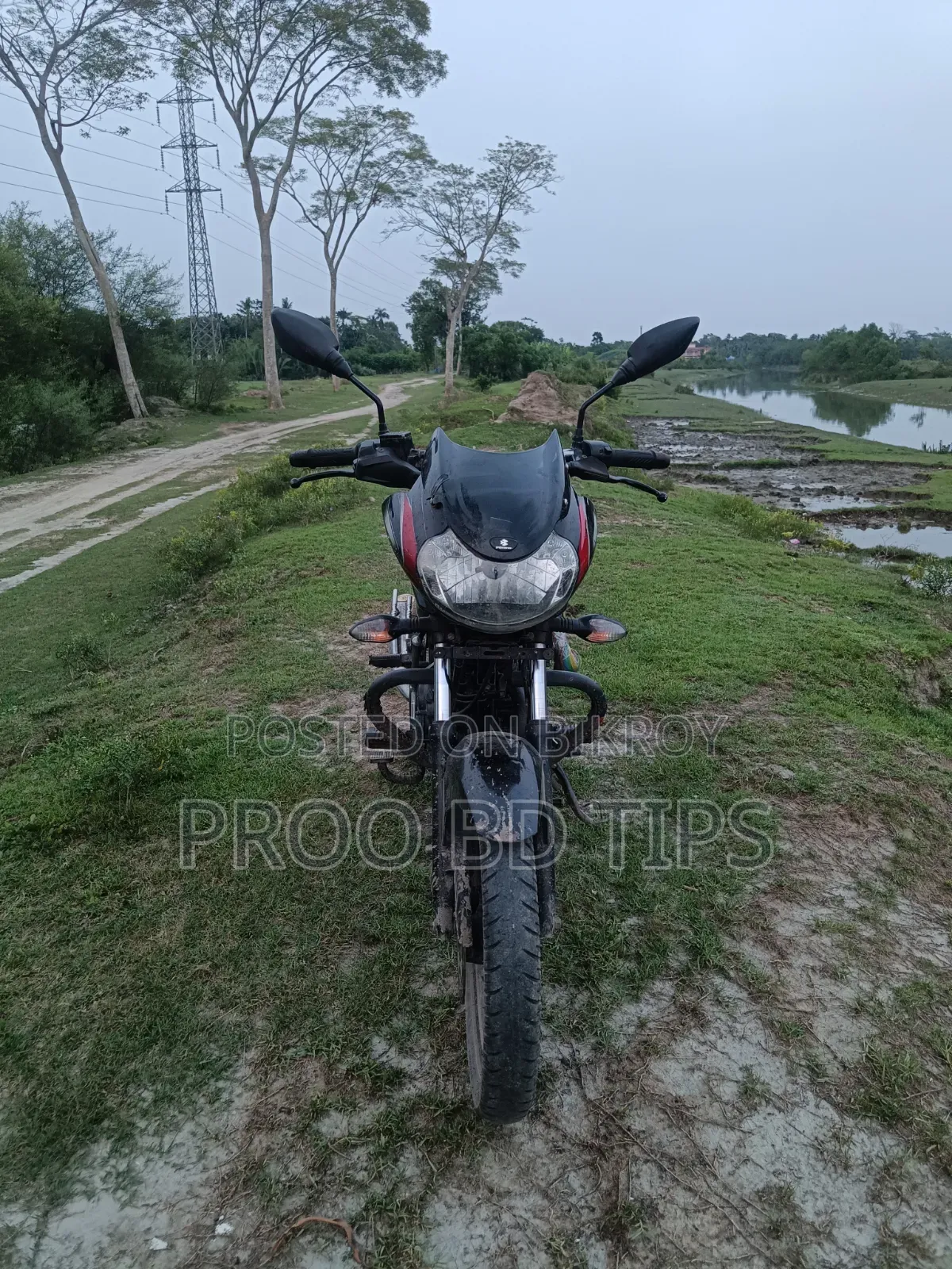 বাজাজ ডিসকভার ১২৫ ২০১৯ রেড