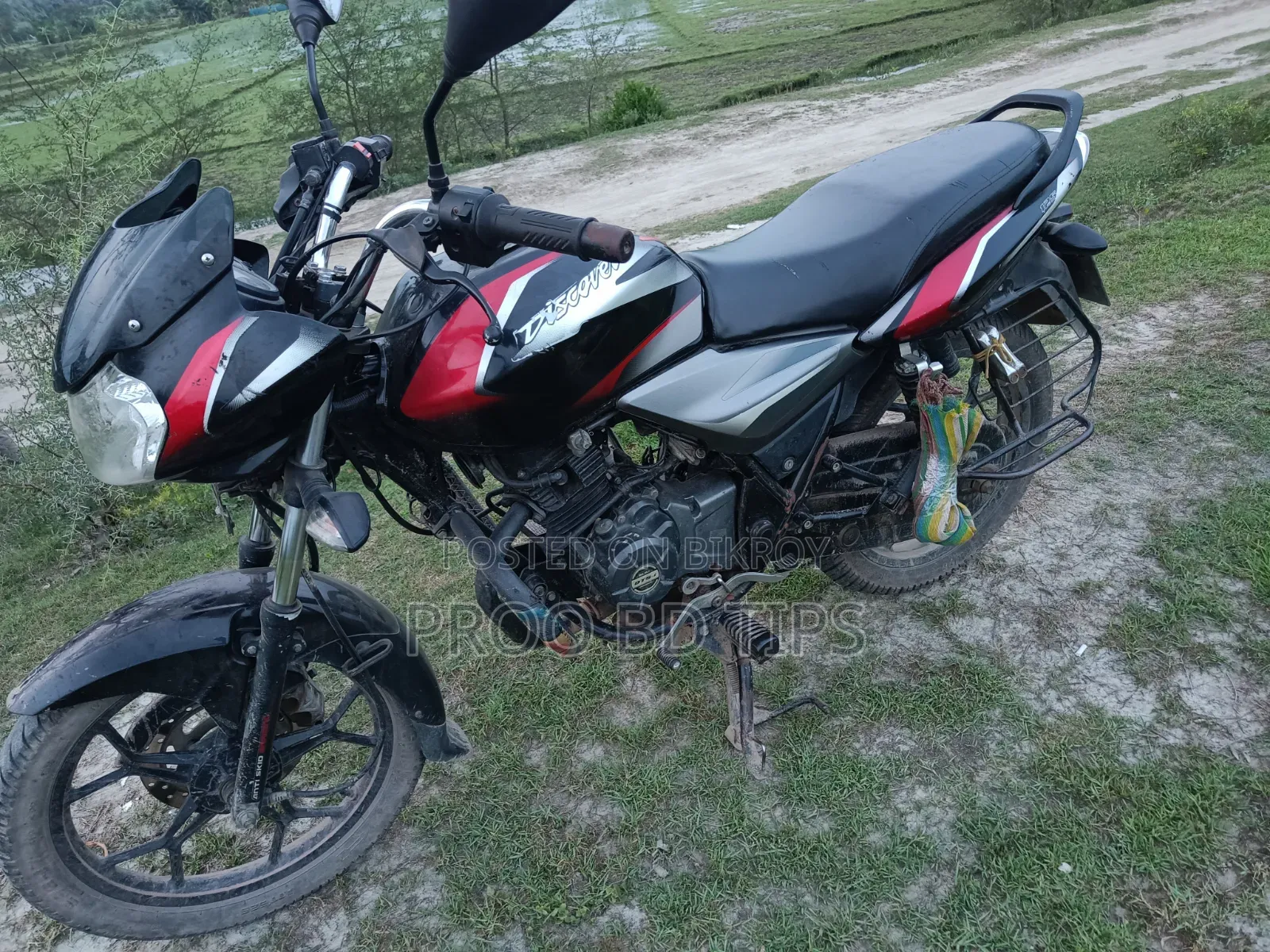বাজাজ ডিসকভার ১২৫ ২০১৯ রেড