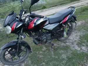 বাজাজ ডিসকভার ১২৫ ২০১৯ রেড