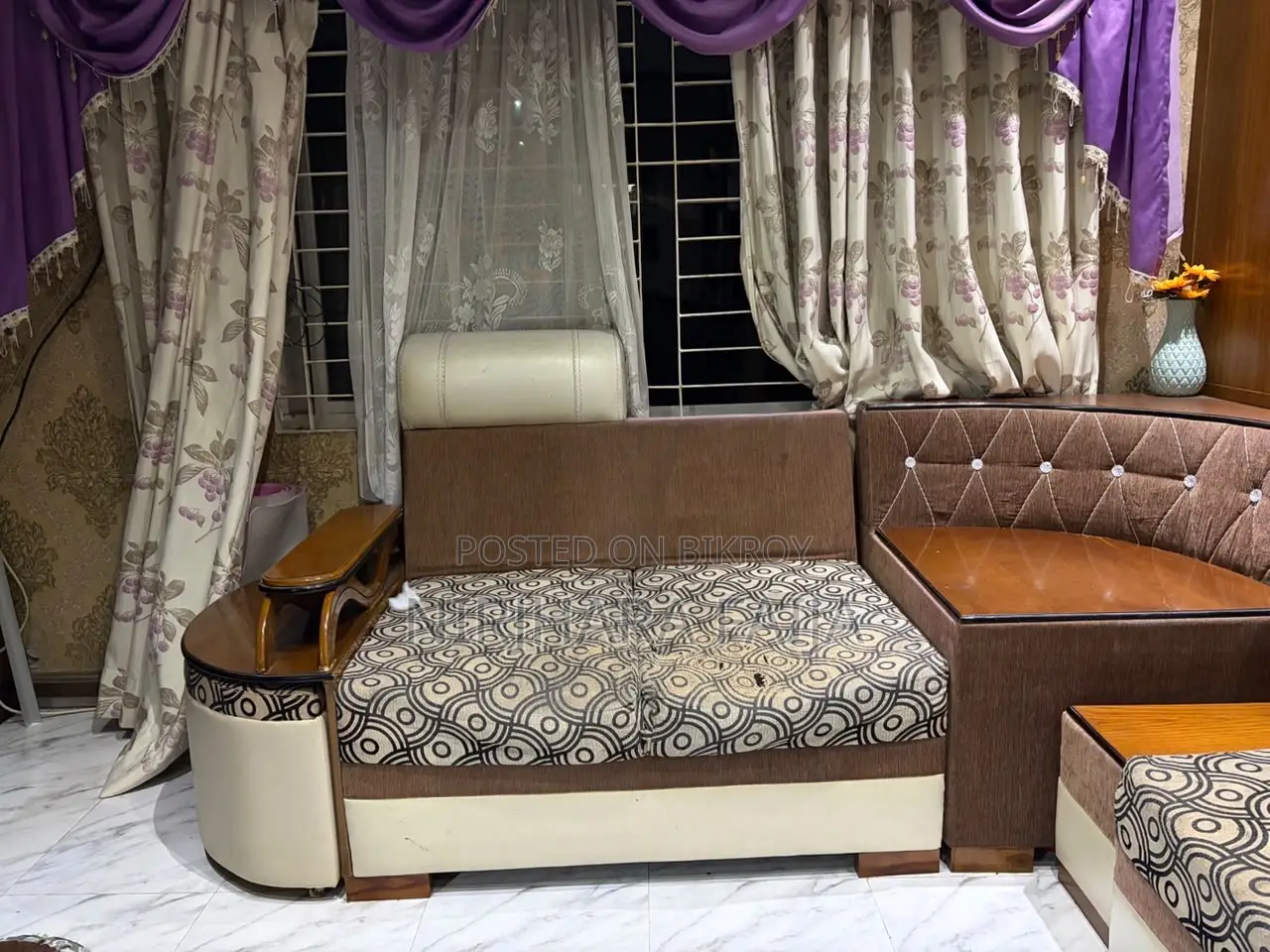 Sofa Selling Post