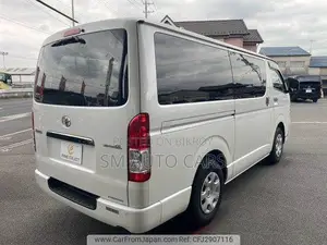 Toyota HiAce 2021 Pearl