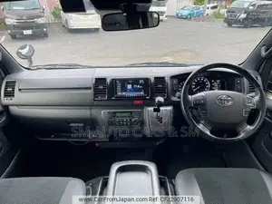 Toyota HiAce 2021 White