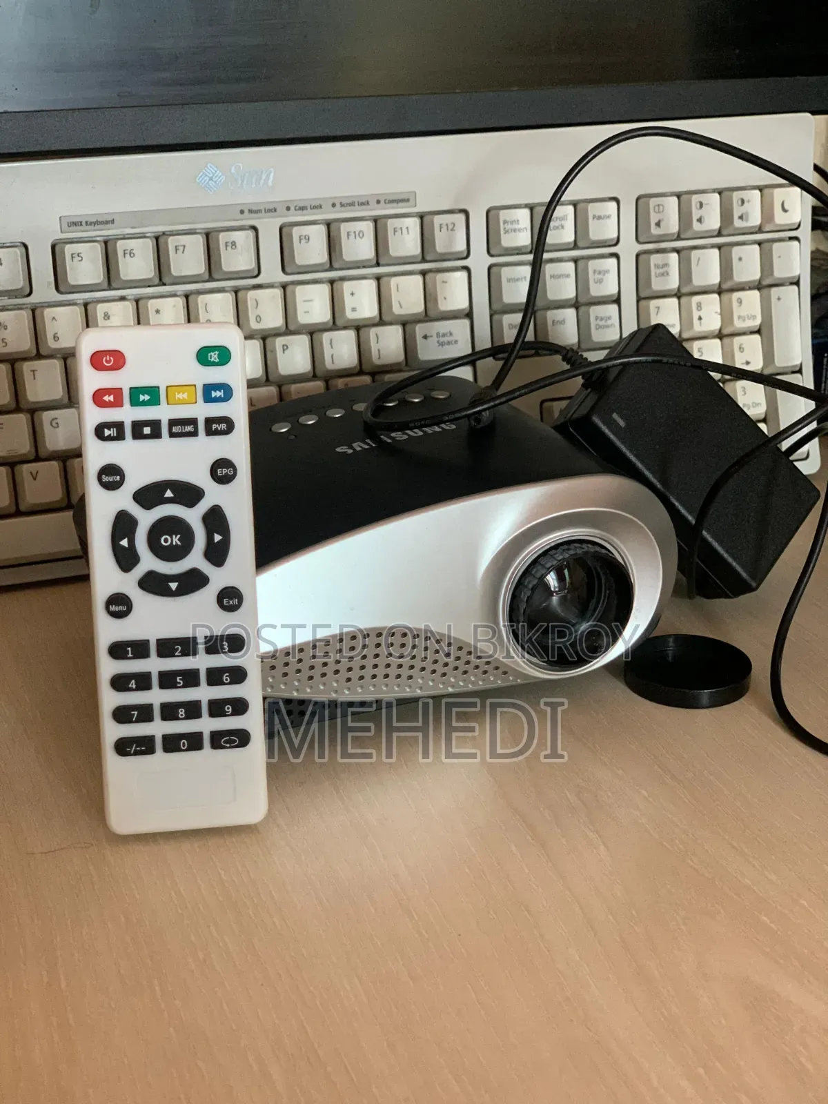Samsung Mini Projector