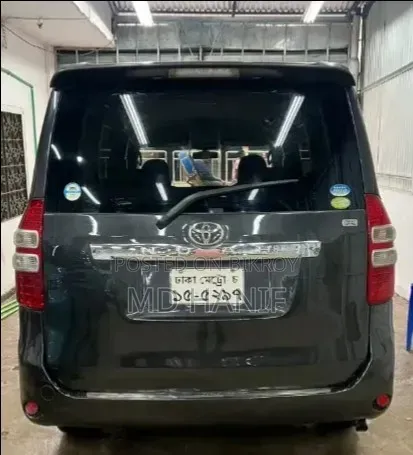 টয়োটা নোয়া ২০০৯ গ্রে