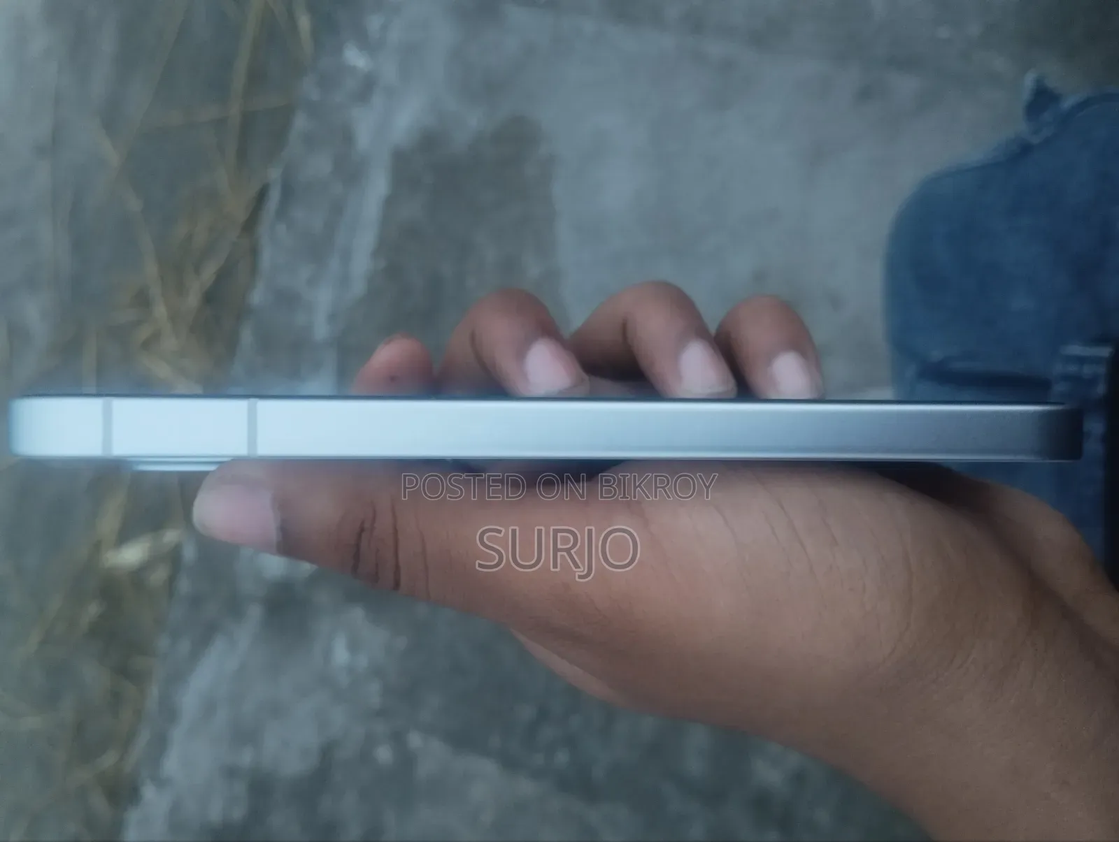 iQOO 256 GB White