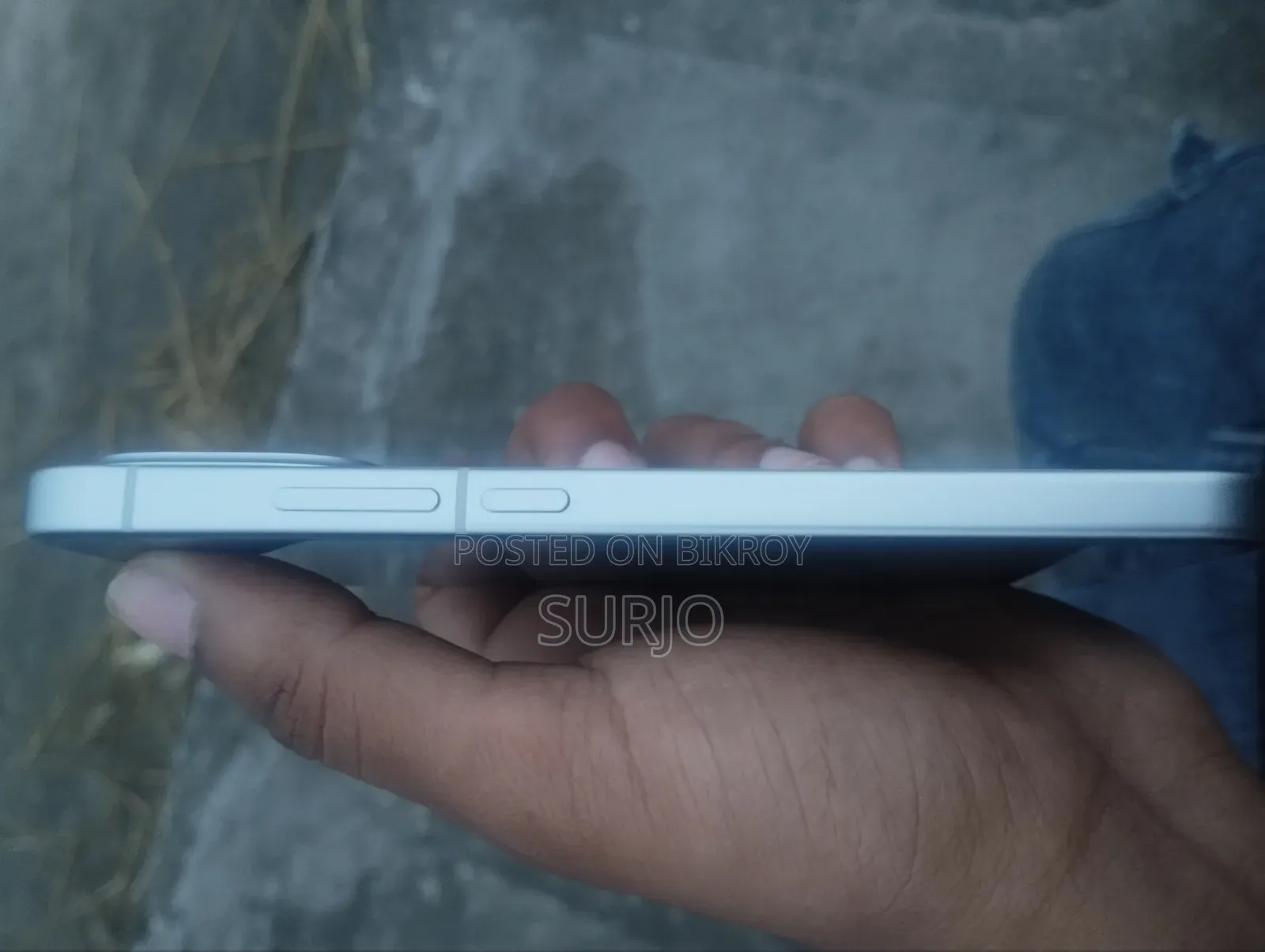 iQOO 256 GB White