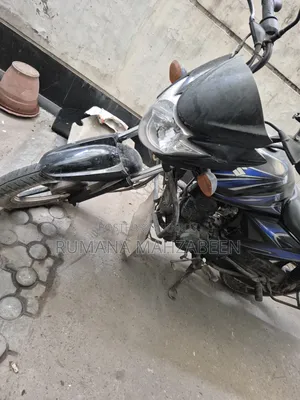 Suzuki Hayate ২০১৯ নীল