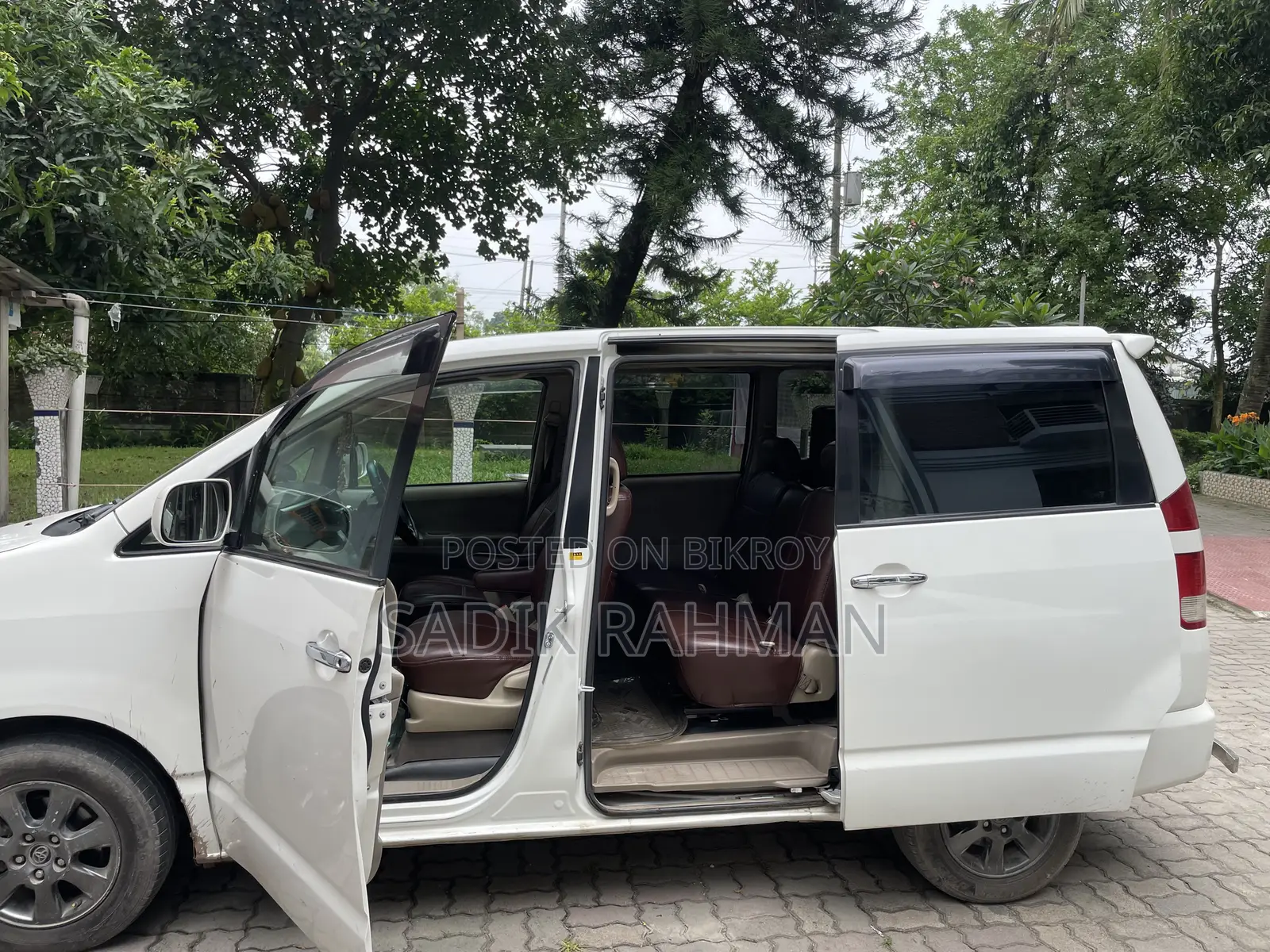 Toyota Noah 2.0 FWD (8 Seater) 2006 Pearl