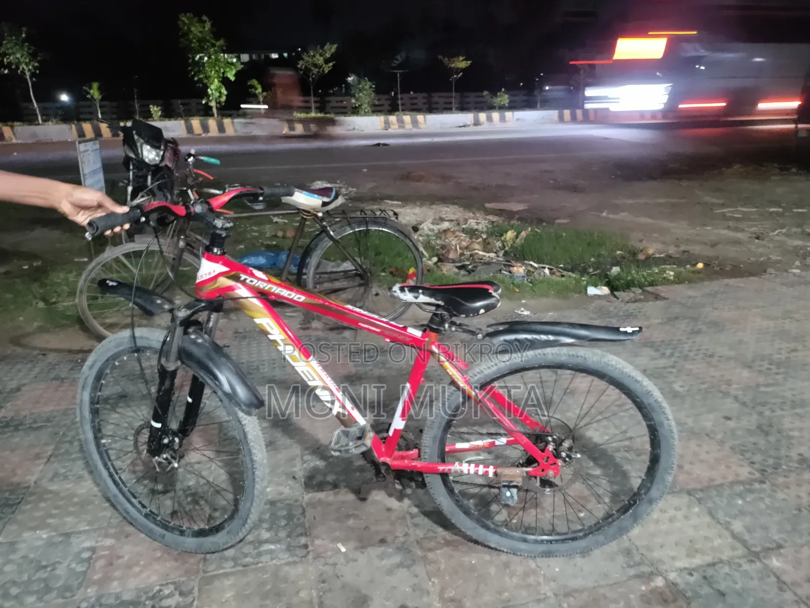 ছোট মানুষ চালায় তাই বেচে দিব