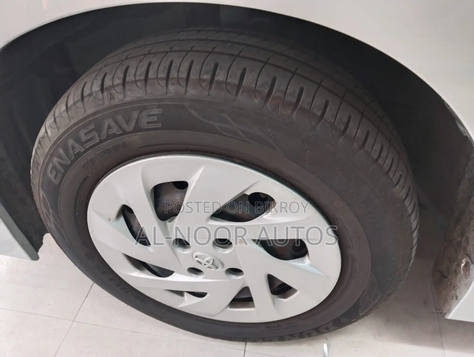 Toyota Noah 2021 Silver