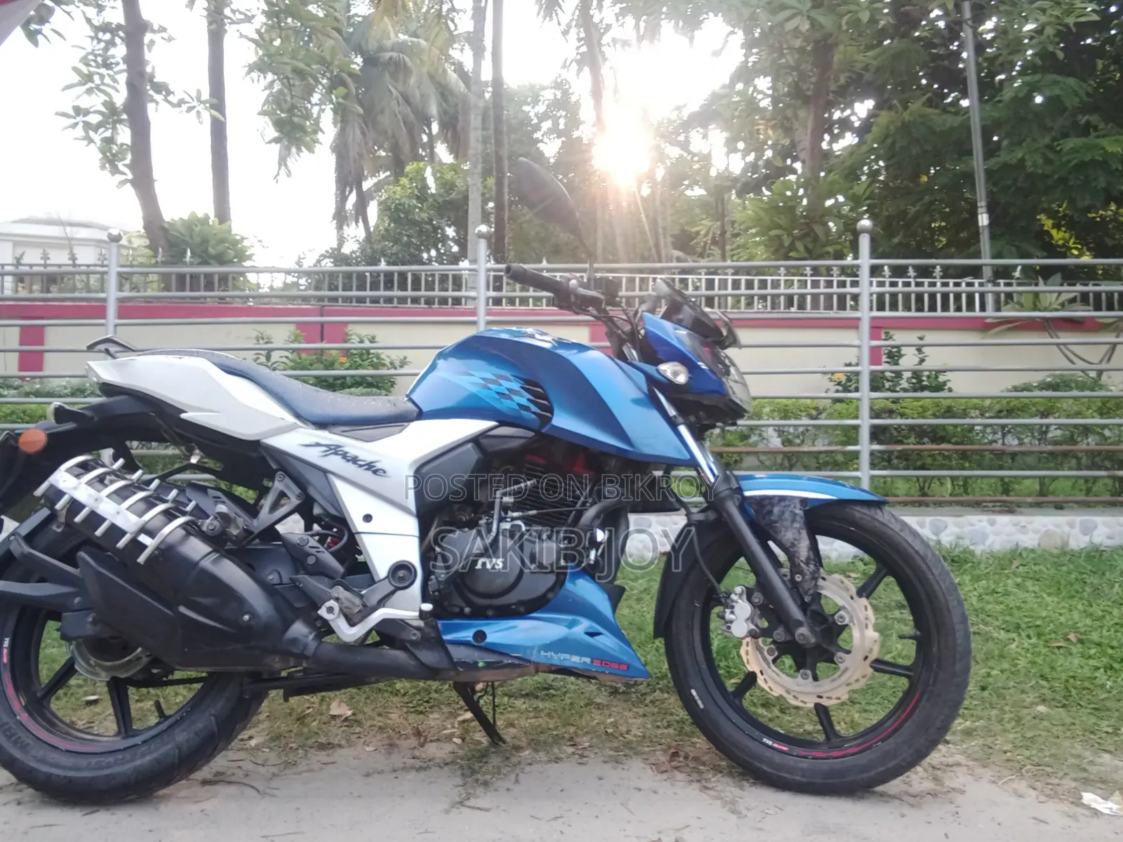 TVS Apache 160 4V 2019 Green