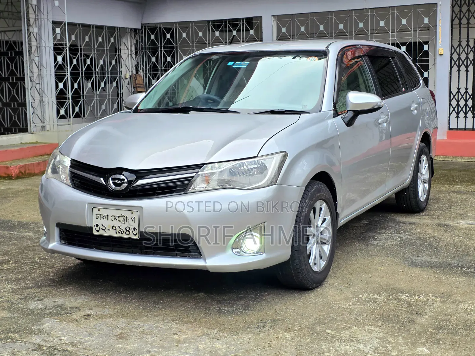 Toyota Corolla Fielder 2012 Silver