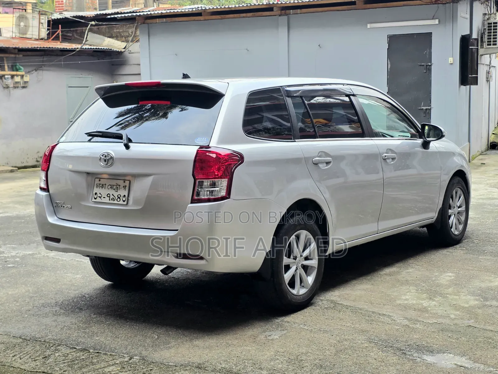 Toyota Corolla Fielder 2012 Silver