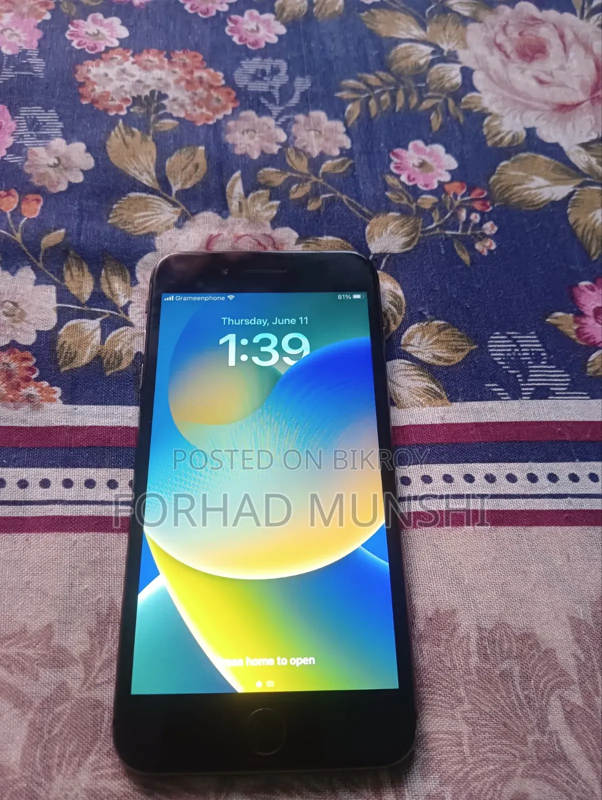 Apple iPhone 8 Plus 64 GB Black