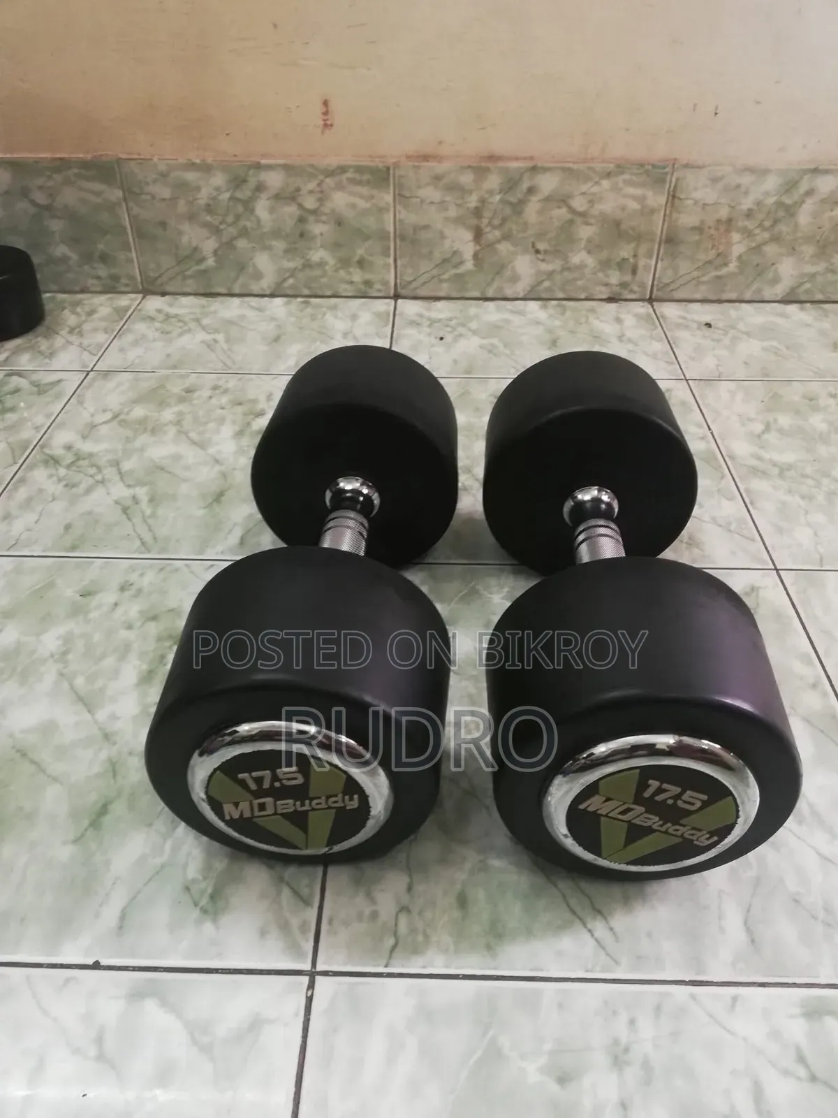 Dumbbell 17.5 * 2 = 35 Kg
