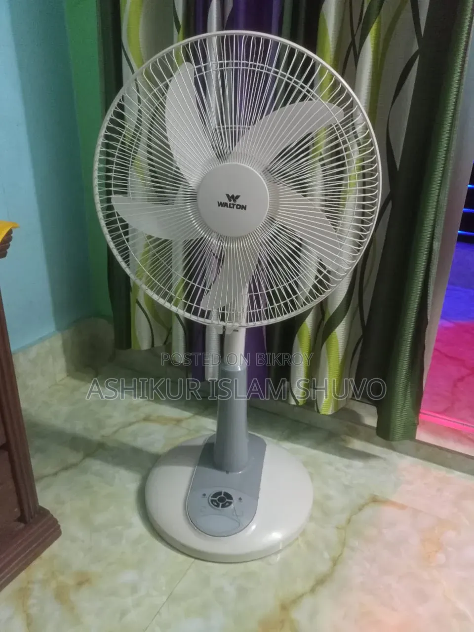 Walton 16'' Rechargeable Fan
