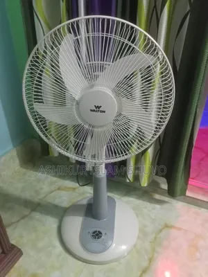 Walton 16'' Rechargeable Fan