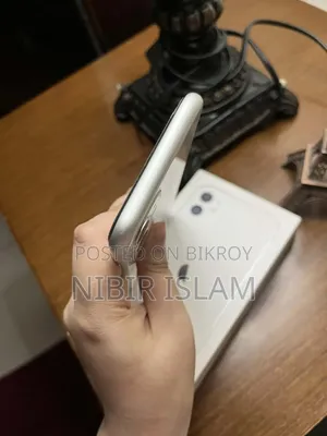 Apple iPhone 11 64 GB White
